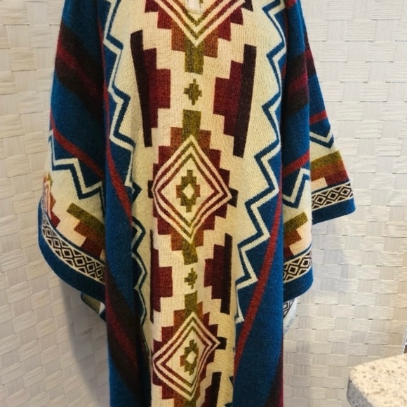 Geometric Patterned Poncho - Picture 1 of 3